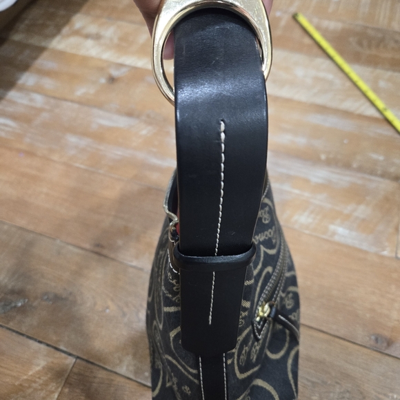 Dooney & Bourke CANVAS SHOULDER BAG - Picture 4 of 16